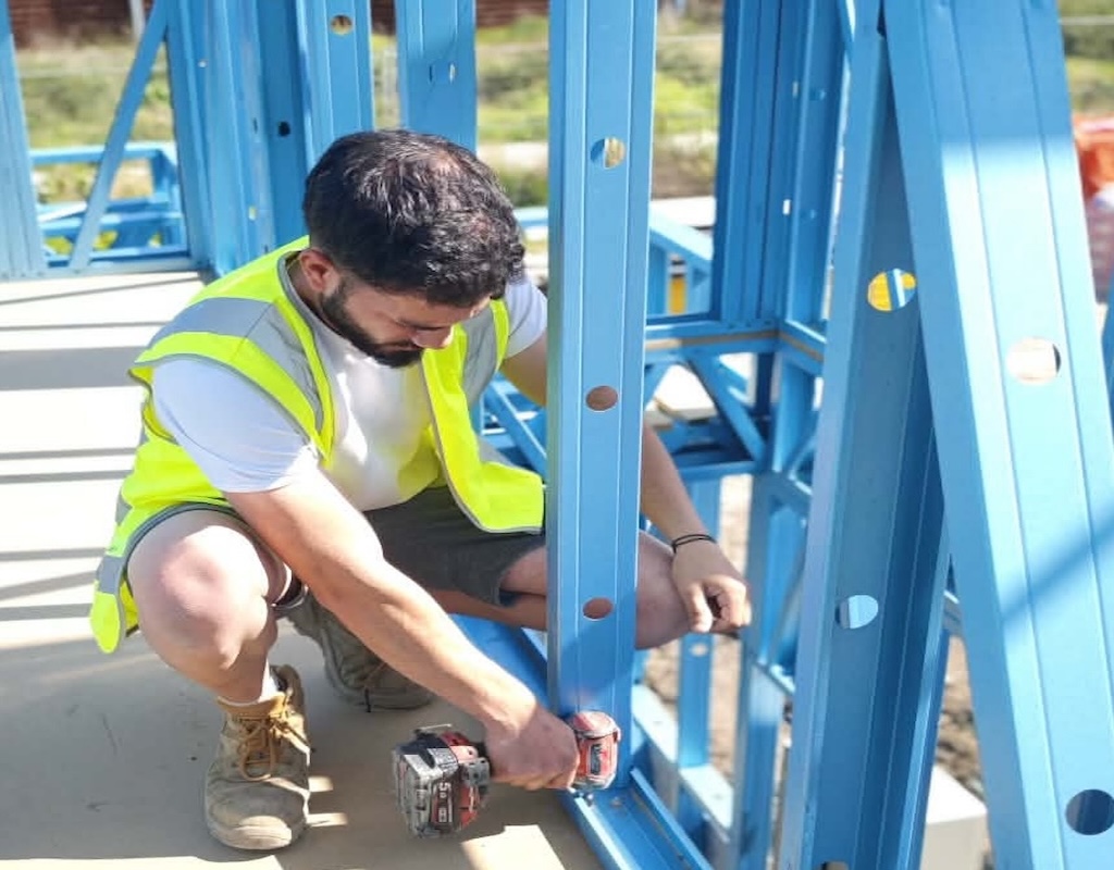 D202FE2C-C79D-435E-802A-65249108C524_1_201_a